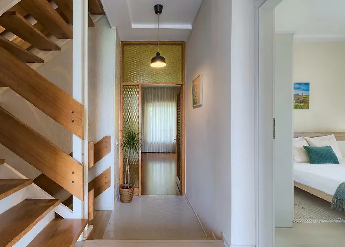 Holiday home Holiday Home Villa Toni By Interhome *