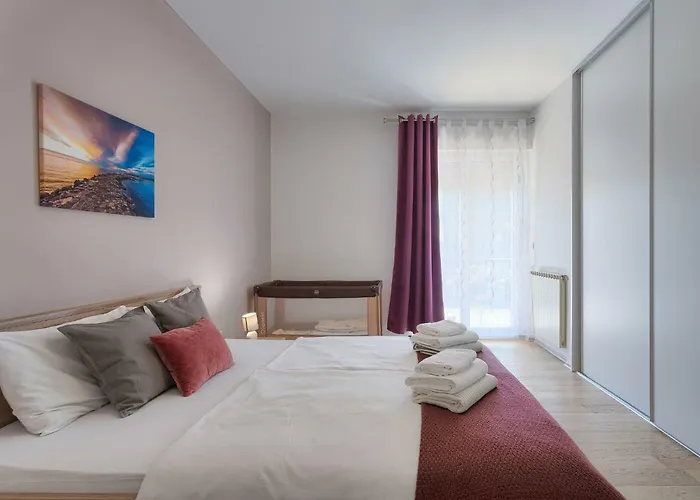 Holiday home Holiday Home Villa Toni By Interhome *